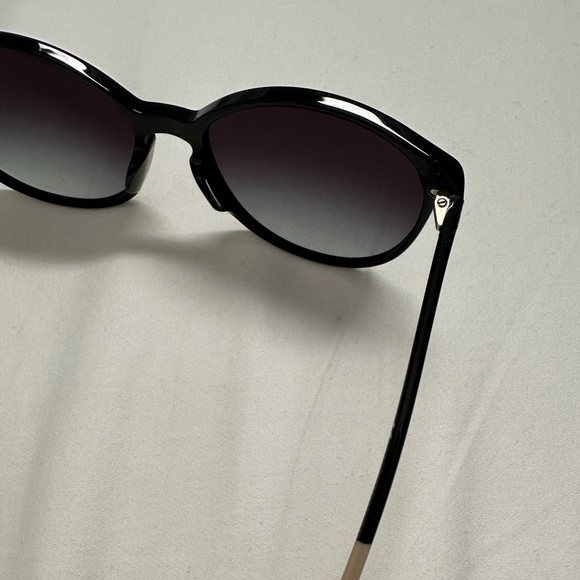 CHANEL Sunglasses - Picture 7 of 12